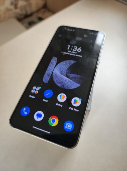 Zenfone 10 front